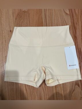 NWT 10 Align 4” No Line High-Rise Yoga Biker Short Lululemon - Butter Cream